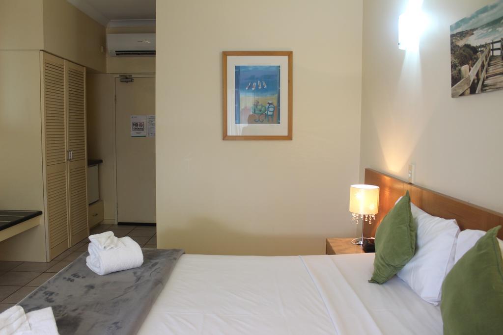 Crystal Garden Resort & Restaurant Кернс Екстериор снимка