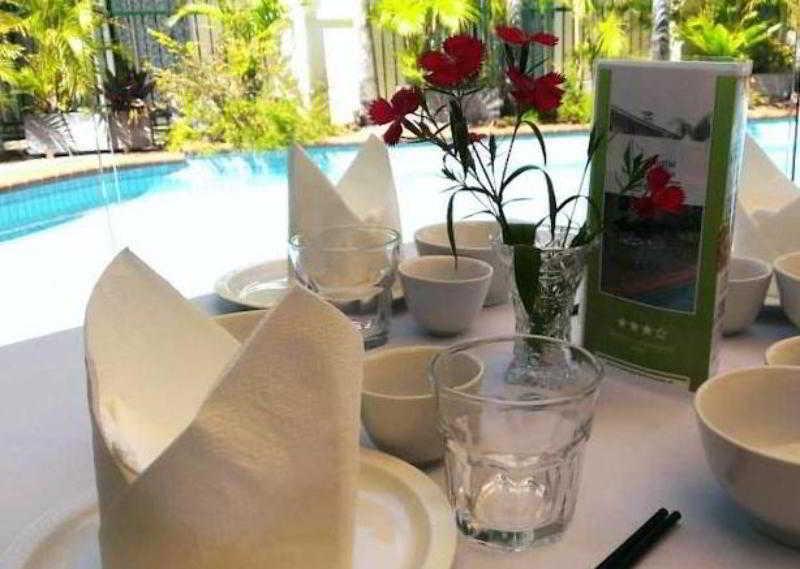 Crystal Garden Resort & Restaurant Кернс Екстериор снимка